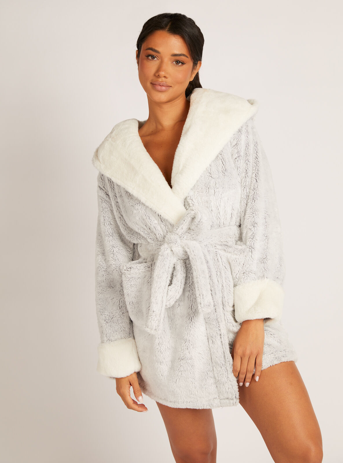 Amazon.com: HGps8w Womens Hooded Fleece Robe, Thick Warm Plush Bathrobe for  Ladies, Long Fluffy Comfy Housecoat Bath Robes Nightgowns : Clothing, Shoes  & Jewelry